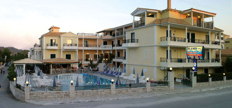 Alamis Hotel & Apartments Циливи Экстерьер фото